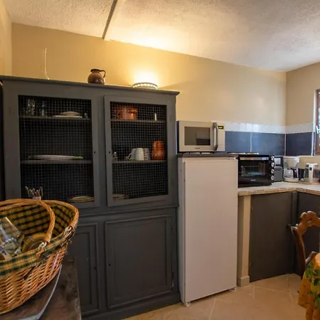 Le Petit Maison Croix Du Sud Bed & Breakfast Saint-Amand-de-Vergt