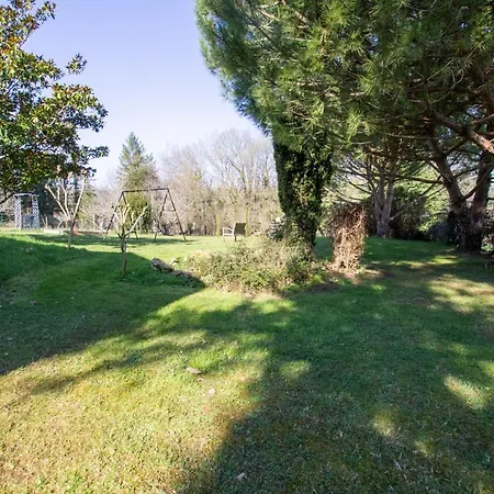 B&B Le Petit Maison Croix Du Sud Saint-Amand-de-Vergt
